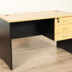 Standard Table Beech/Black