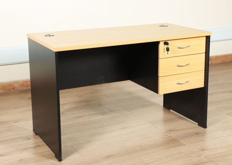 Standard Table Beech/Black